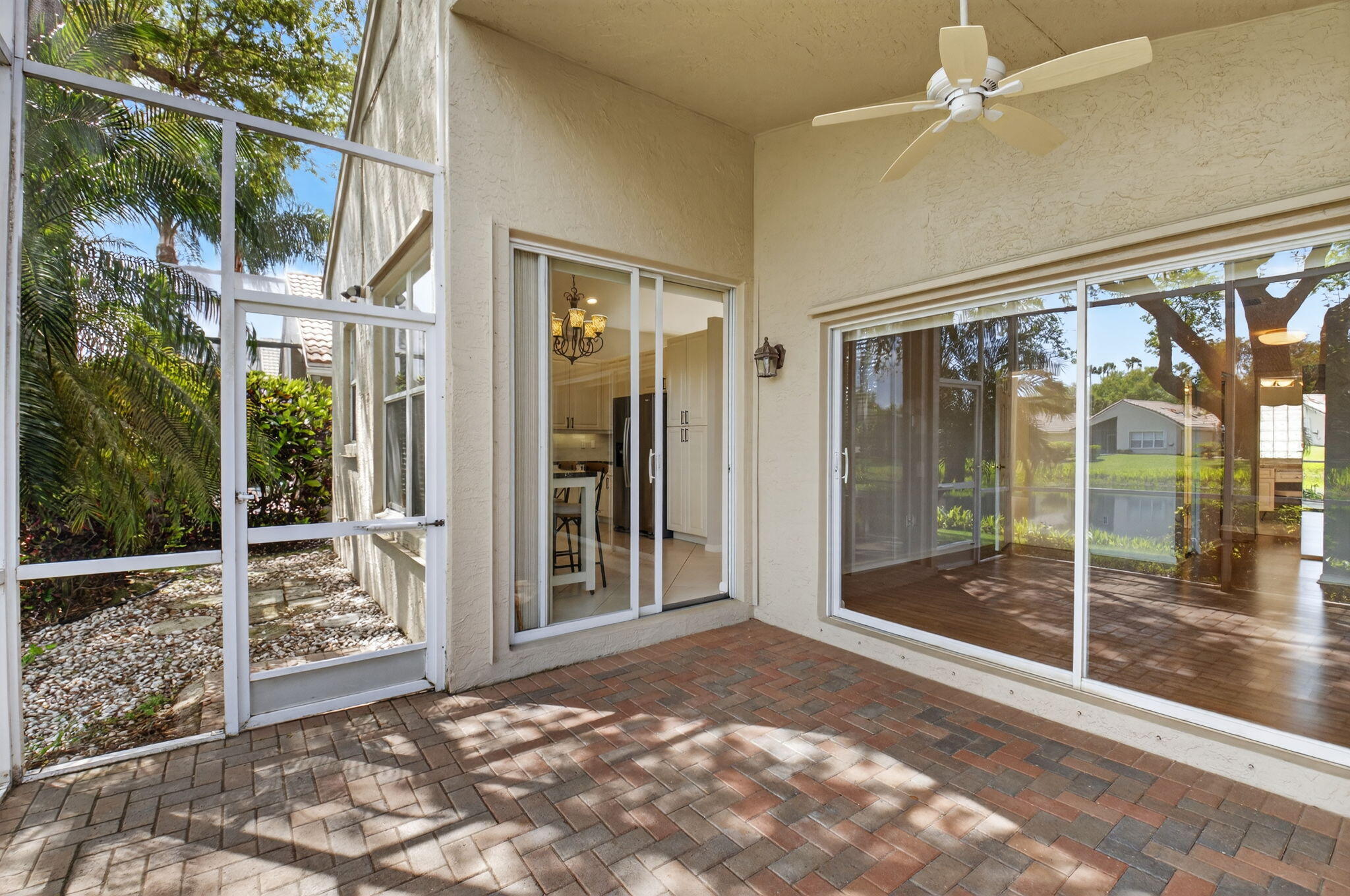 VALENCIA FALLS - Residential