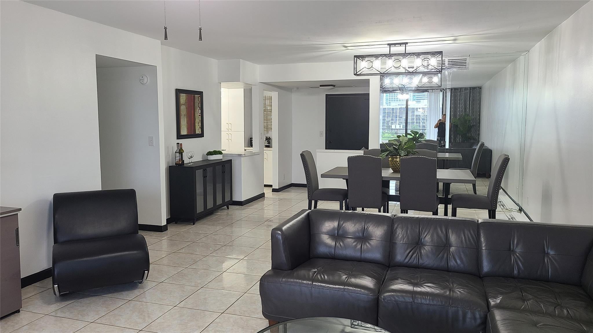 2500 Parkview Drive 802