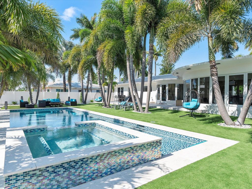 Photo of 207 Royal Palm Drive, Fort Lauderdale, FL 33301 (MLS # B26024827)