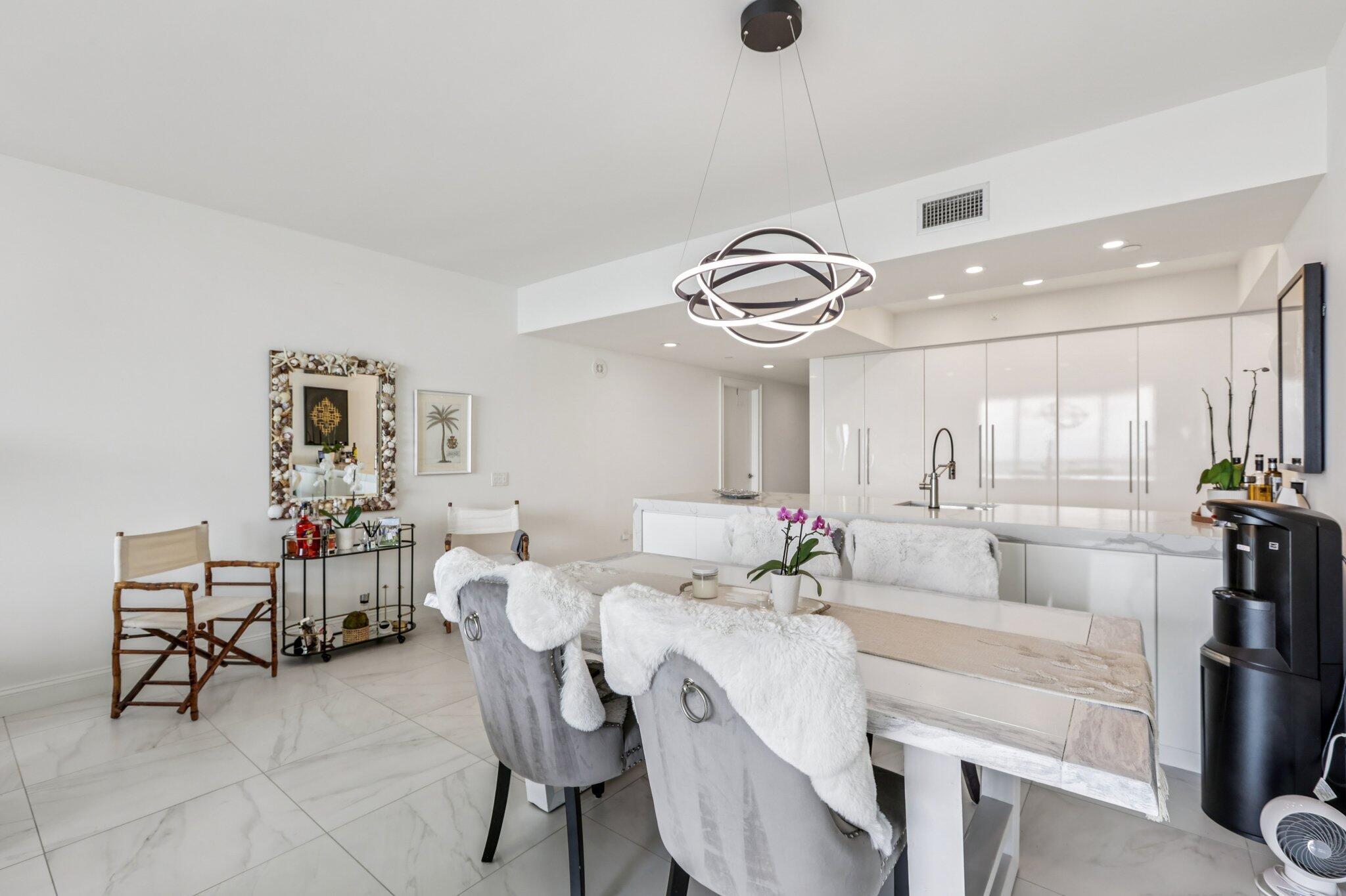 MARINA GRANDE RIVIERA BEA - Residential