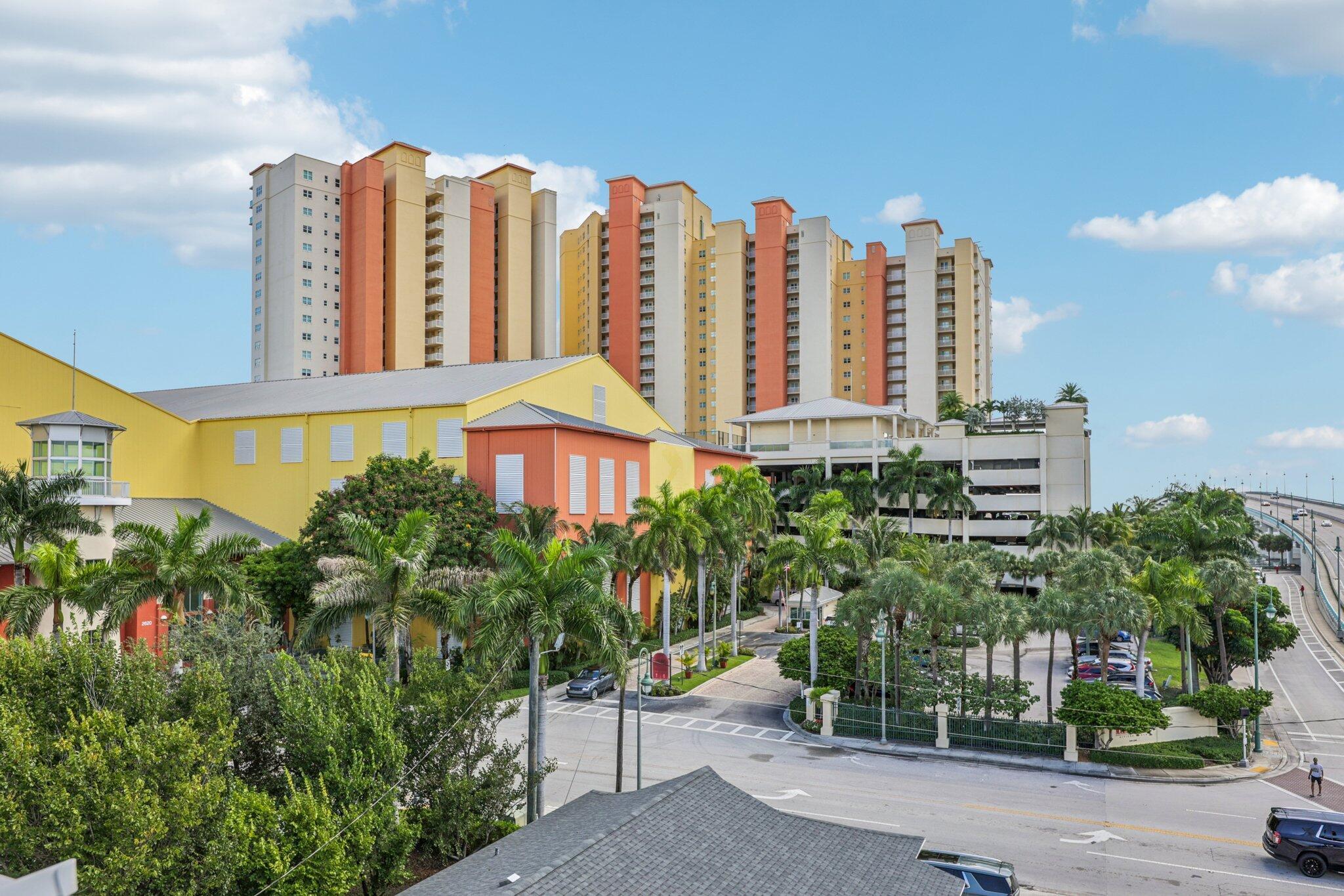 MARINA GRANDE RIVIERA BEA - Residential