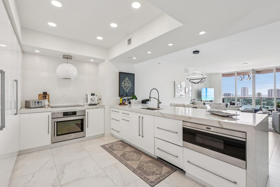 MARINA GRANDE RIVIERA BEACH CONDO - Residential