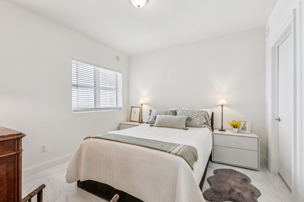 MARINA GRANDE RIVIERA BEACH CONDO - Residential