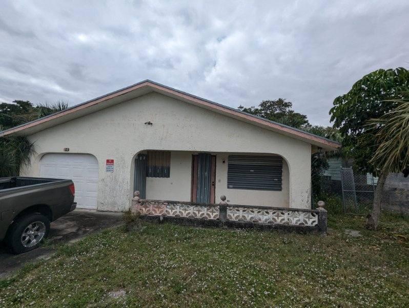 24 NW 7th Avenue