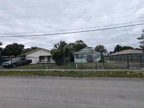 24 NW 7th Avenue Delray Beach FL 33444