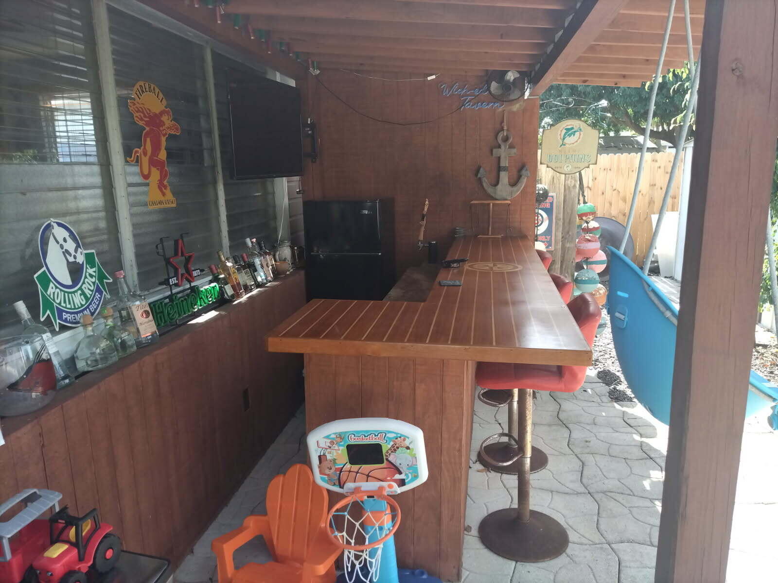 1521 NE 32ND Court
