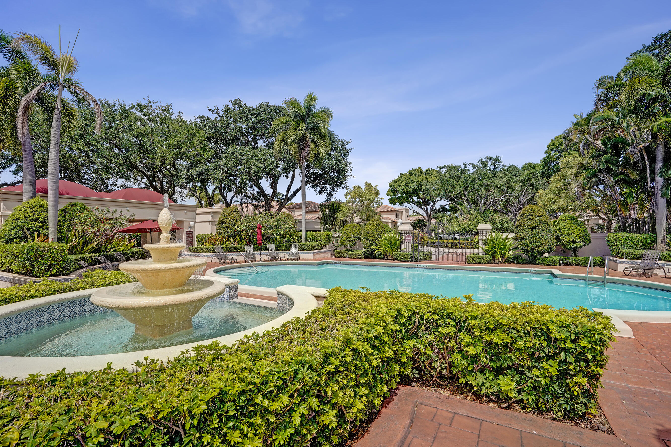 VILLA DESTE CONDO - Residential