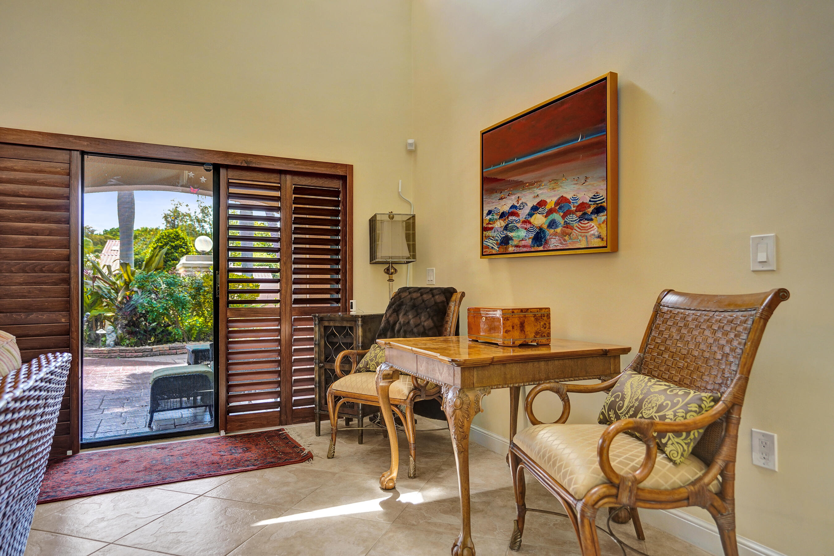 VILLA DESTE CONDO - Residential