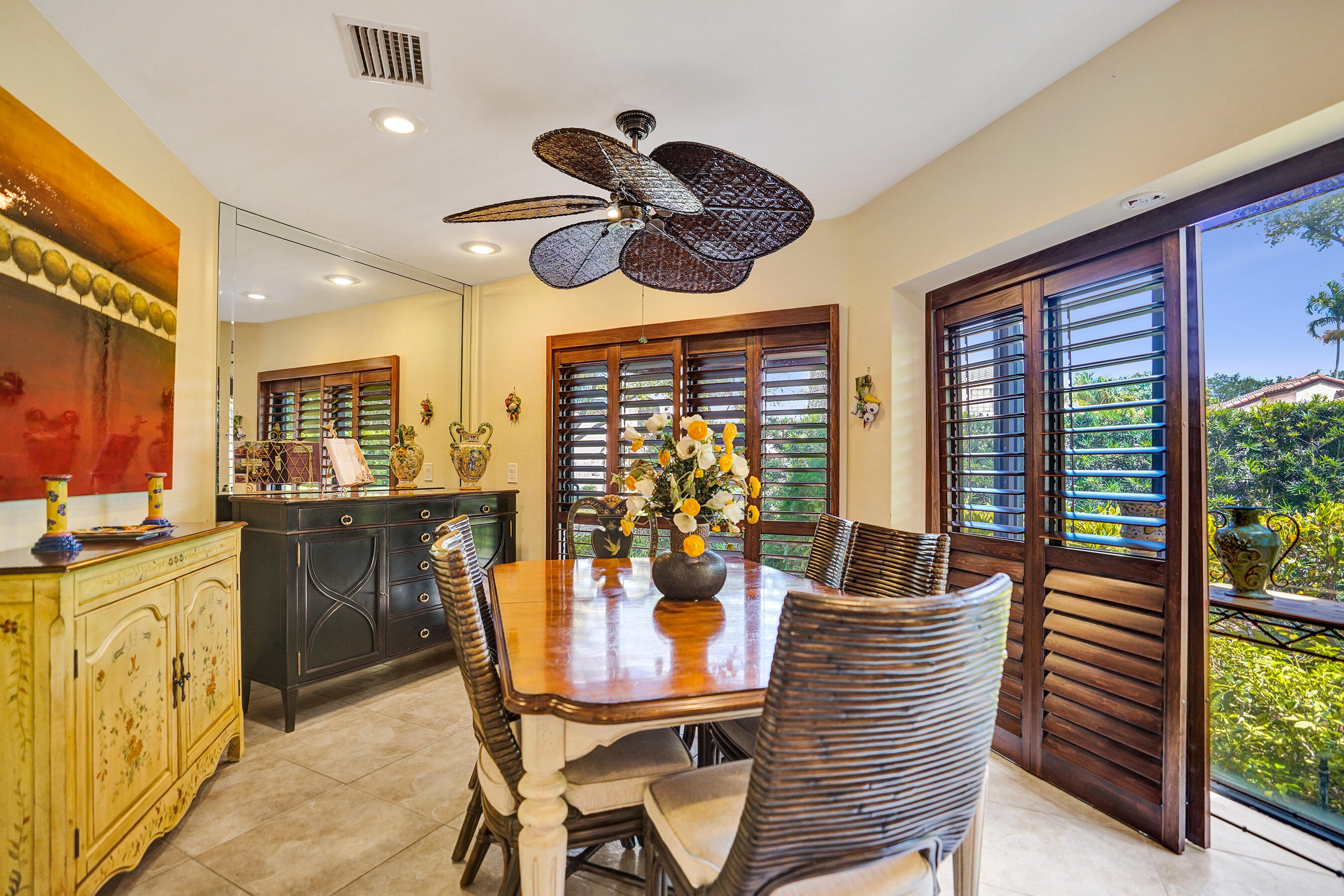 VILLA DESTE CONDO - Residential
