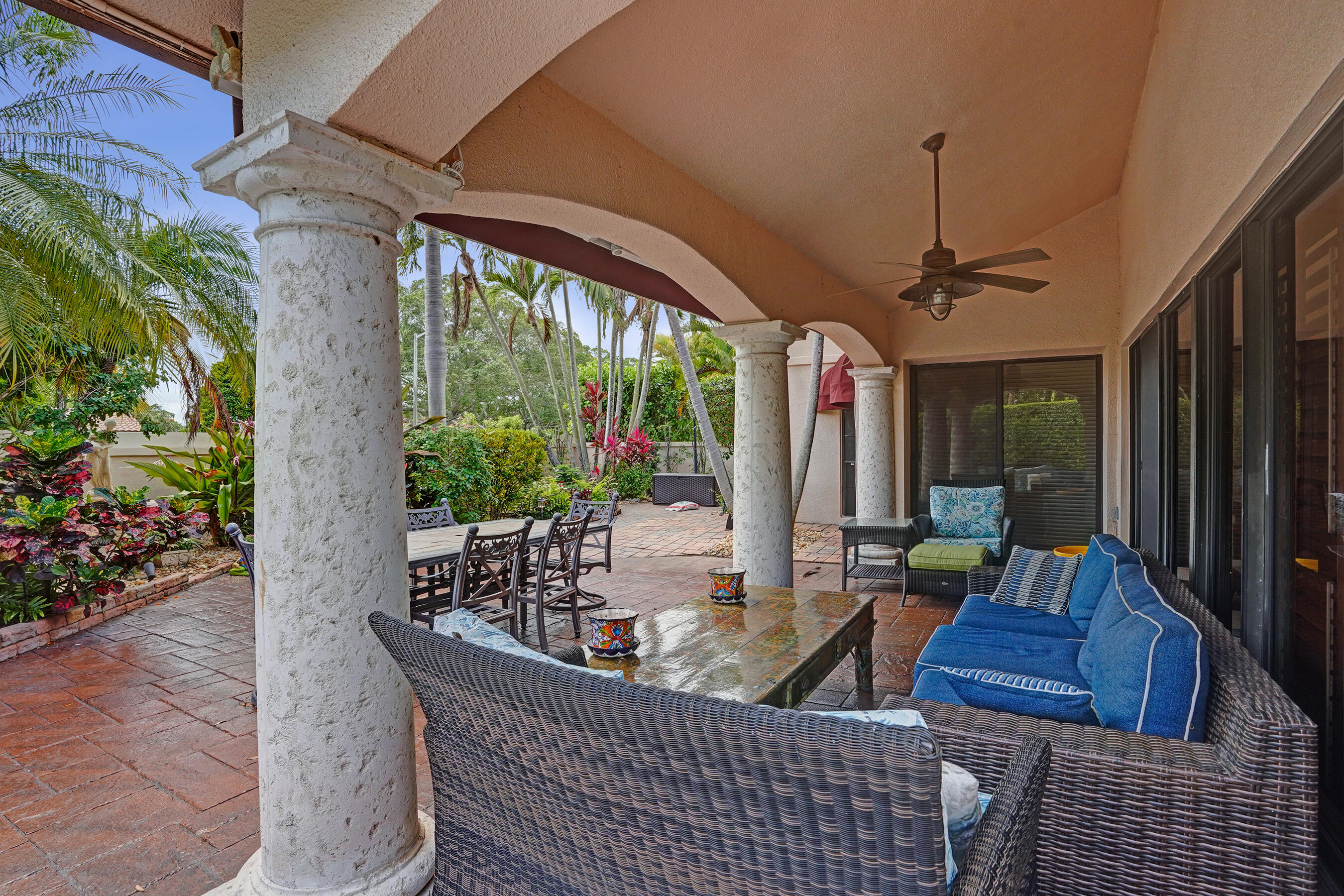 VILLA DESTE CONDO - Residential