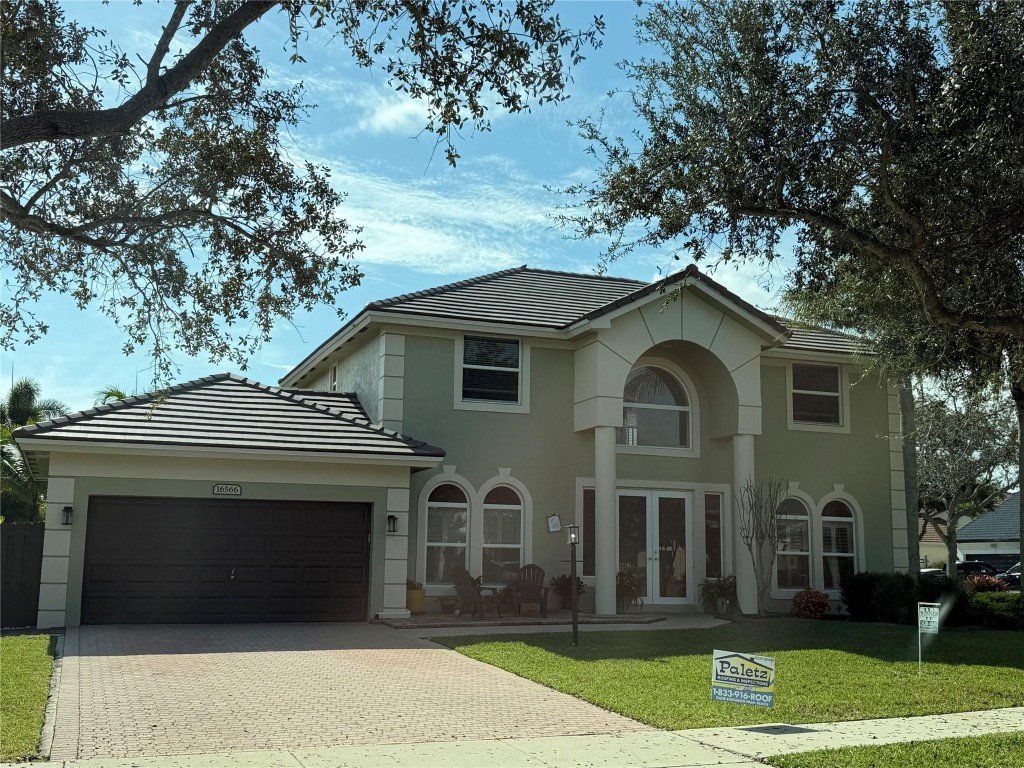 16566 N Mariposa Circle