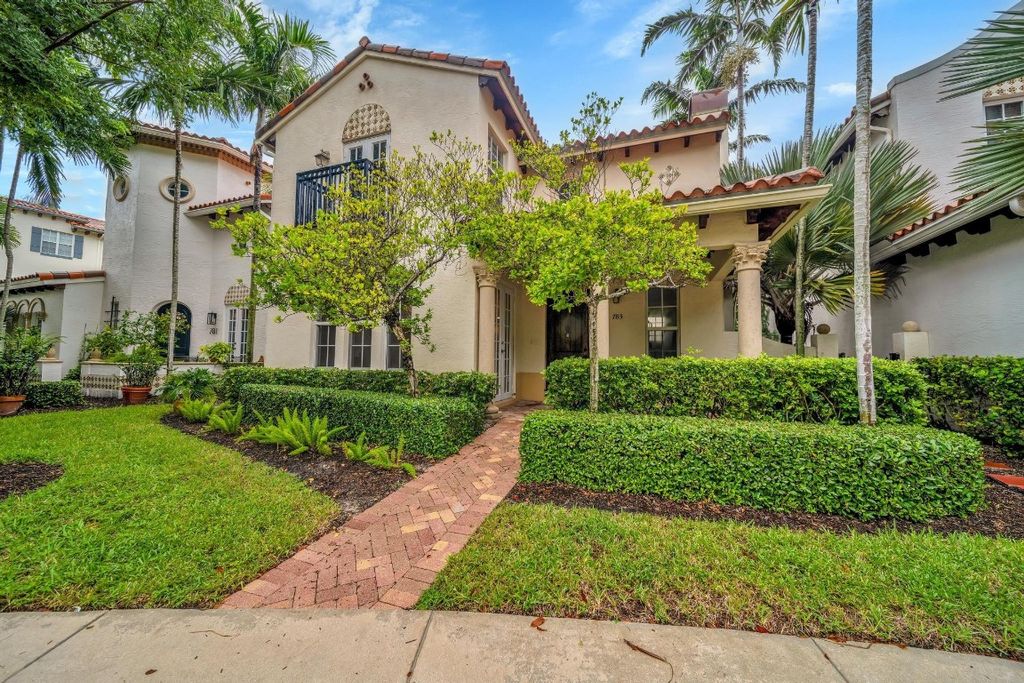 Photo of 785 Estuary Way, Delray Beach, FL 33483 (MLS # F10456235)