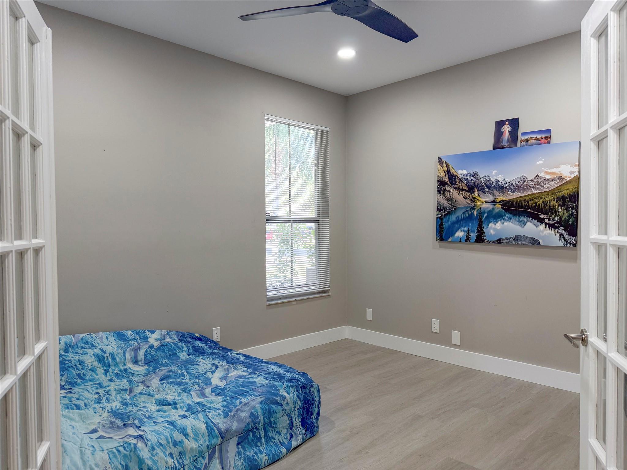 Manor Forest 04 - Residential