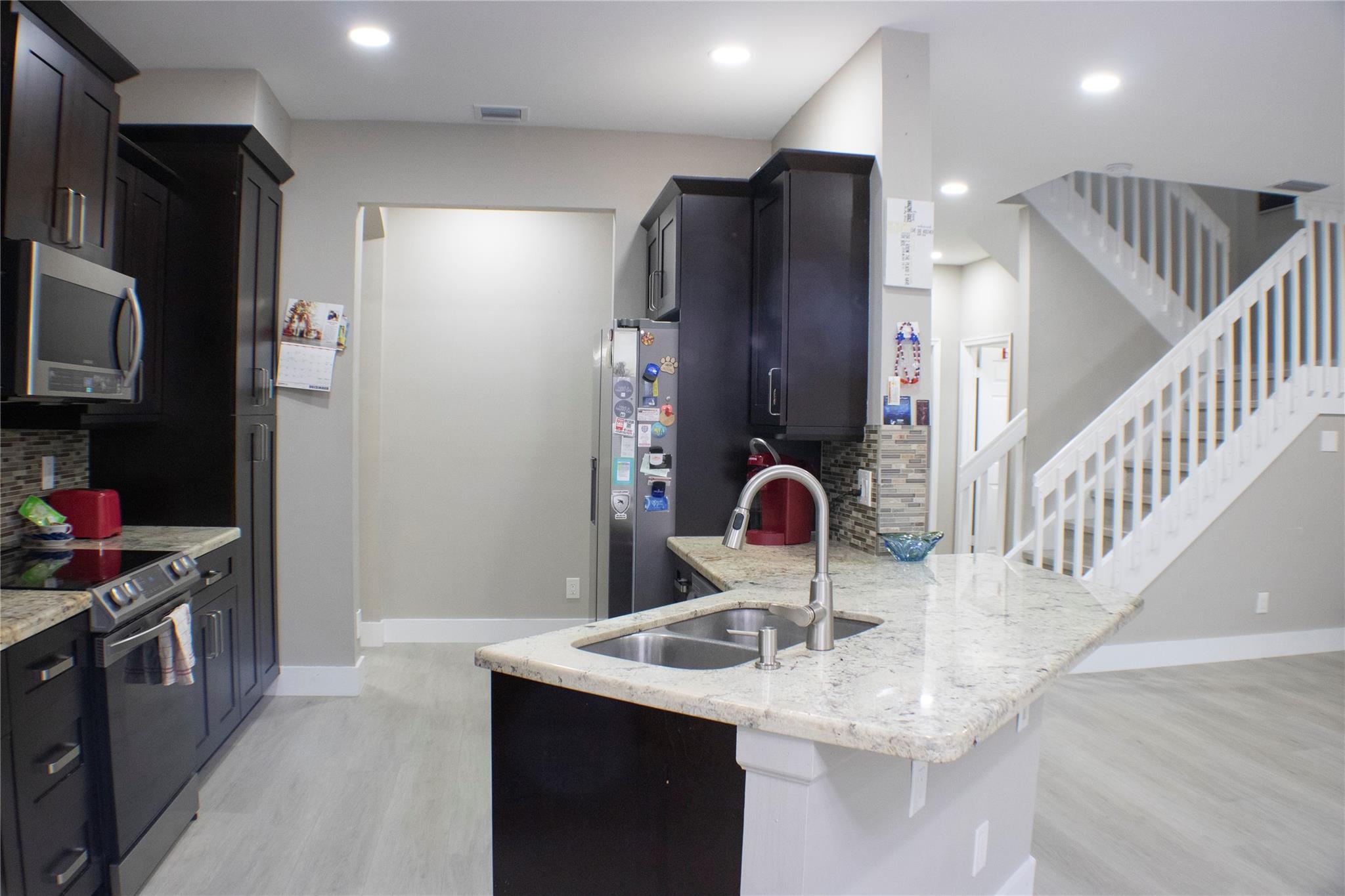 Manor Forest 04 - Residential