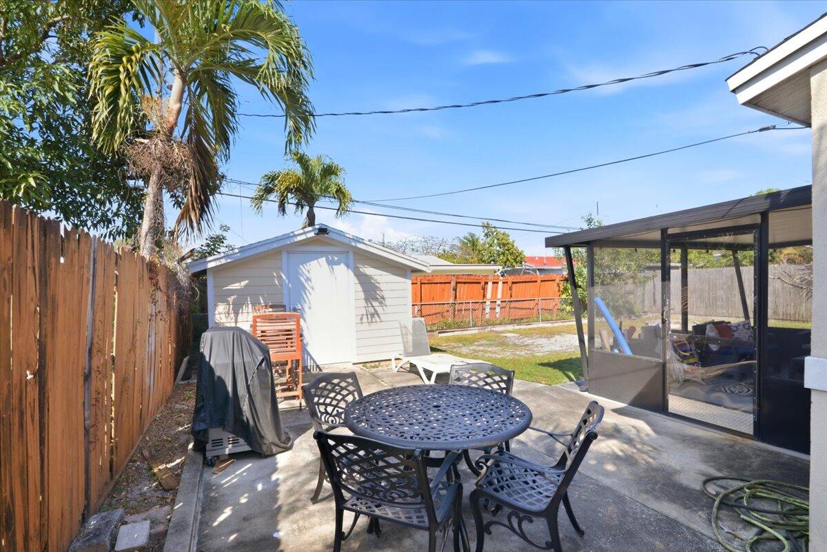 COLLIER ESTATES 1ST ADD - Residential