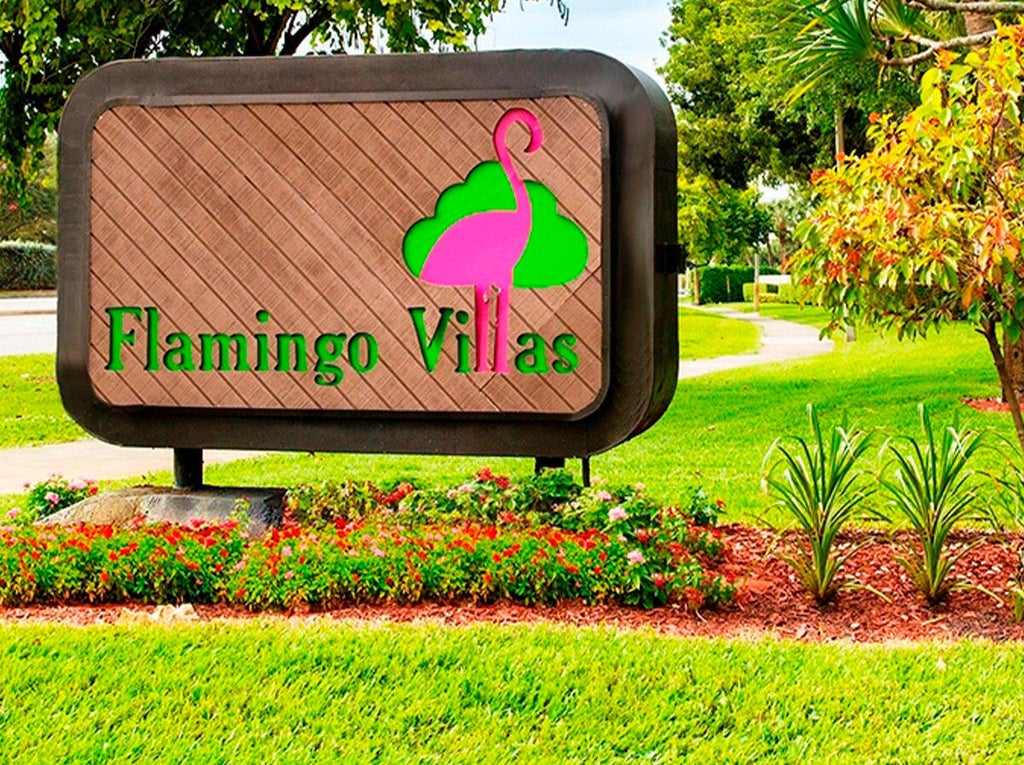 Photo of 1273 NW 122ND Terrace, Pembroke Pines, FL 33026 (MLS # B26070365)