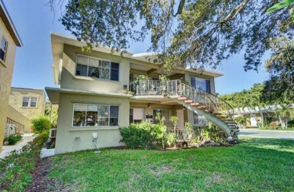 Photo of 401 S Lakeside Drive #1, Lake Worth Beach, FL 33460 (MLS # R11059049)