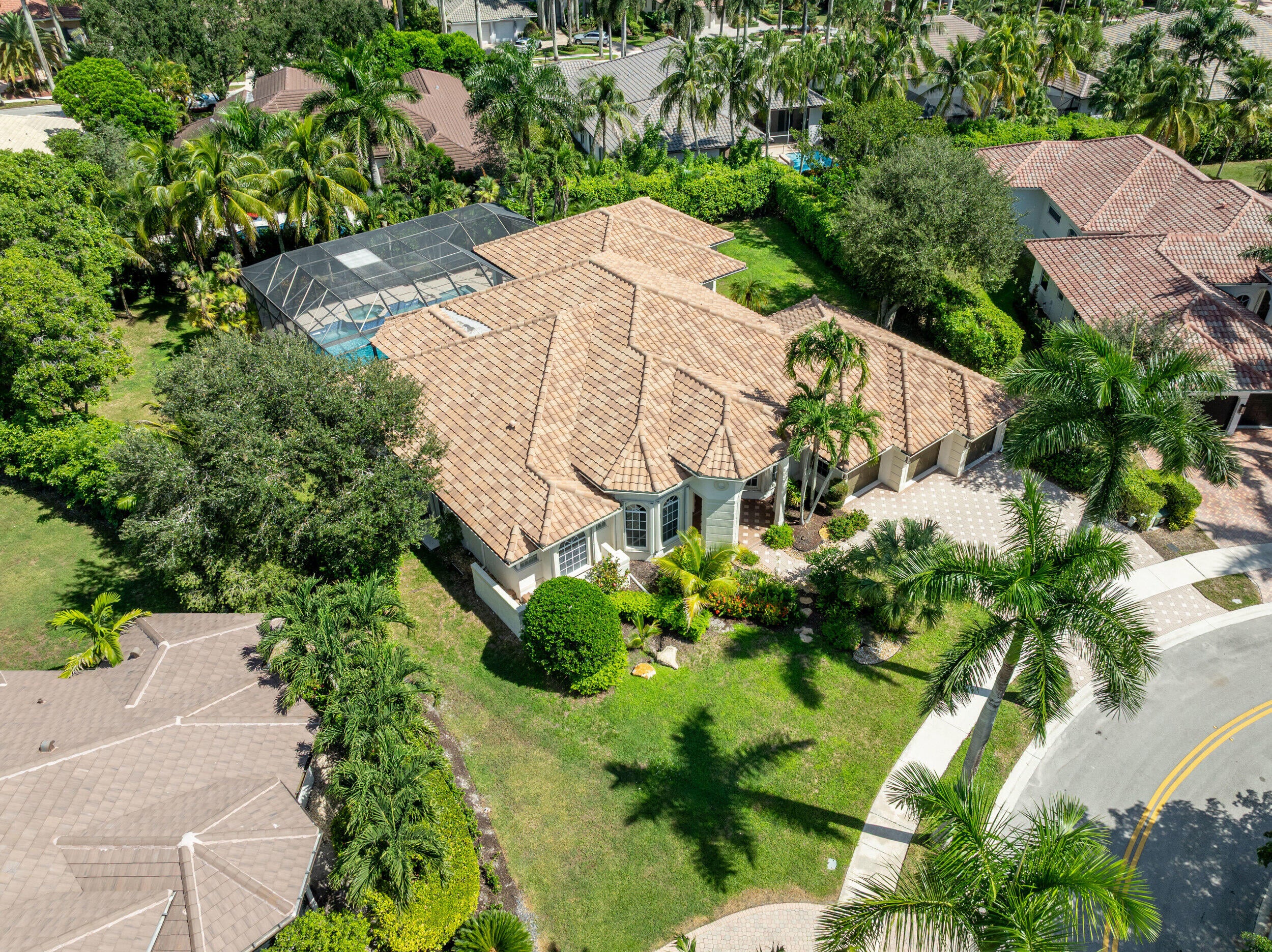 2476 Poinciana Lane
