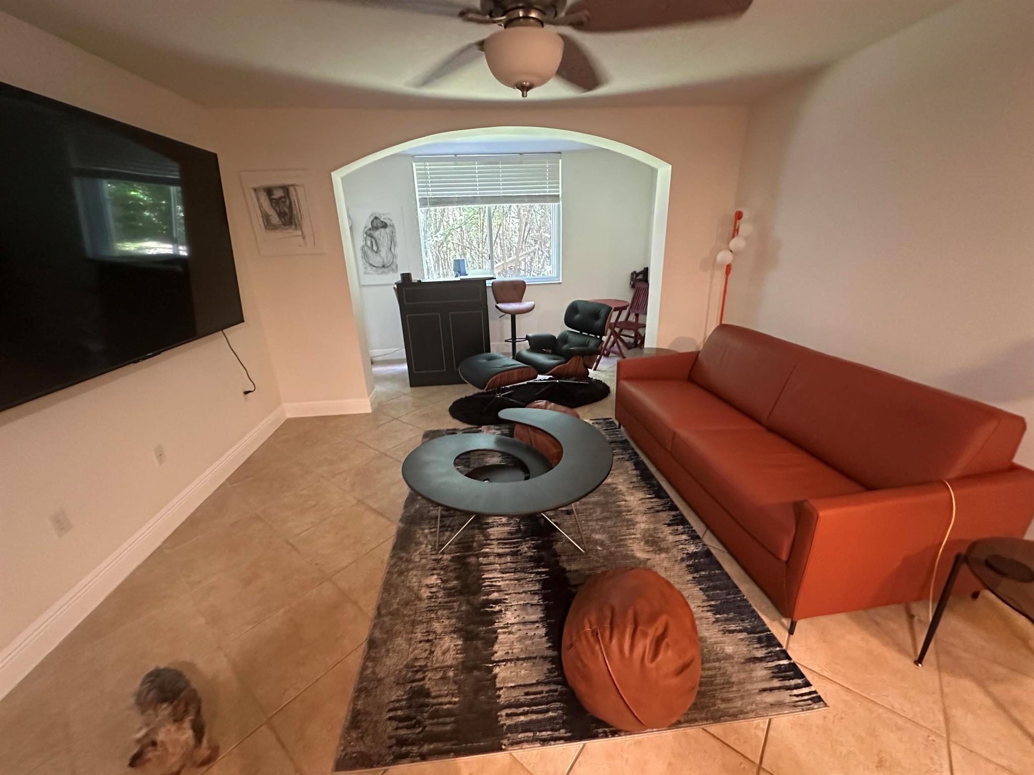 HYPOLUXOS MARINERS CAY CO - Residential Lease