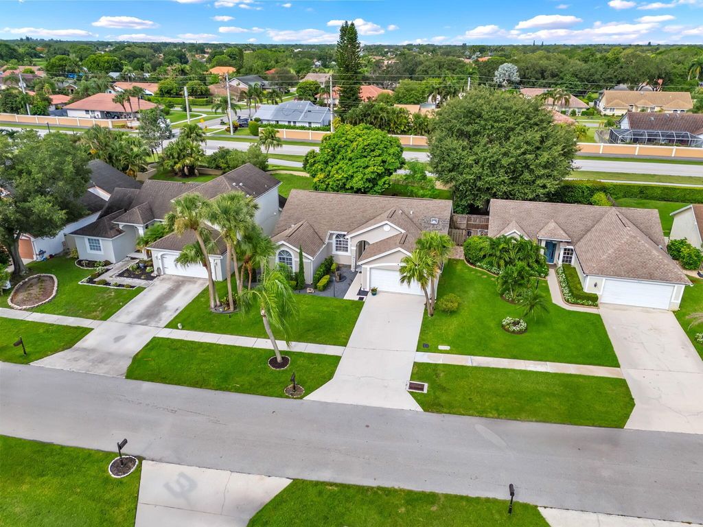 Photo of 13008 Meadowbreeze Drive, Wellington, FL 33414 (MLS # R11109612)