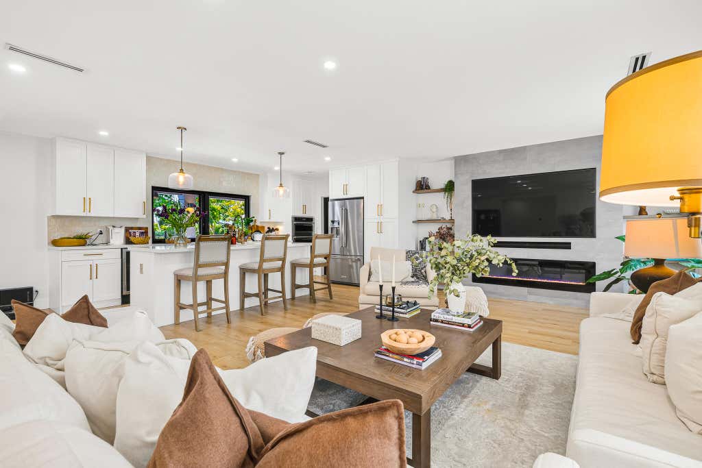 Photo of 841 NW 75TH Terrace, Plantation, FL 33317 (MLS # B26061877)