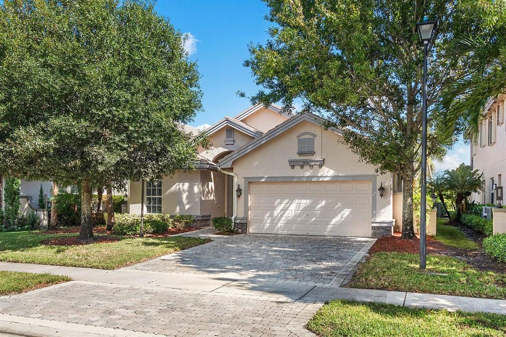 Photo of 3606 Royalle Terrace, Wellington, FL 33449 (MLS # R10707715)