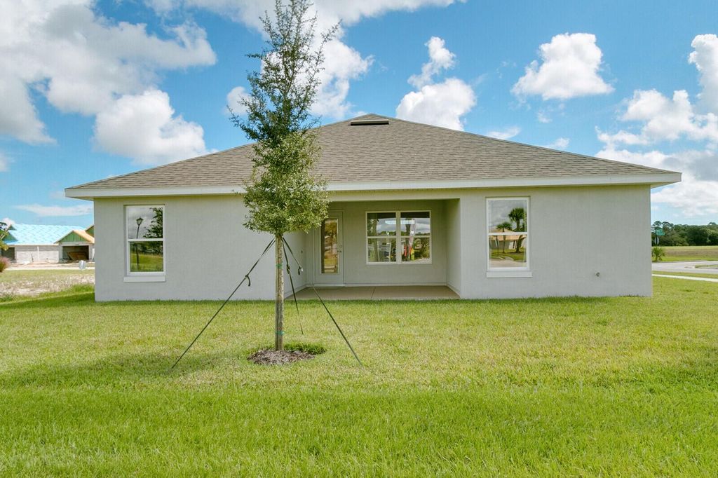 Photo of 5436 Lugo Street, Fort Pierce, FL 34951 (MLS # R10919053)