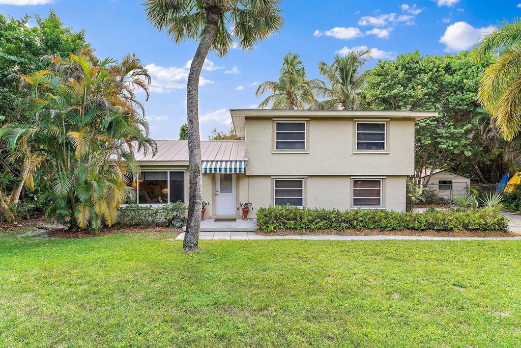 Photo of 4166 NE Sunset Drive, Jensen Beach, FL 34957 (MLS # R10920431)