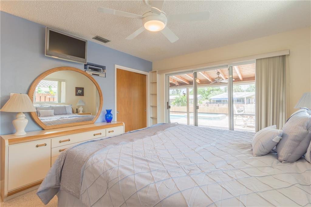 MIDDLE RIVER MANOR - Residential