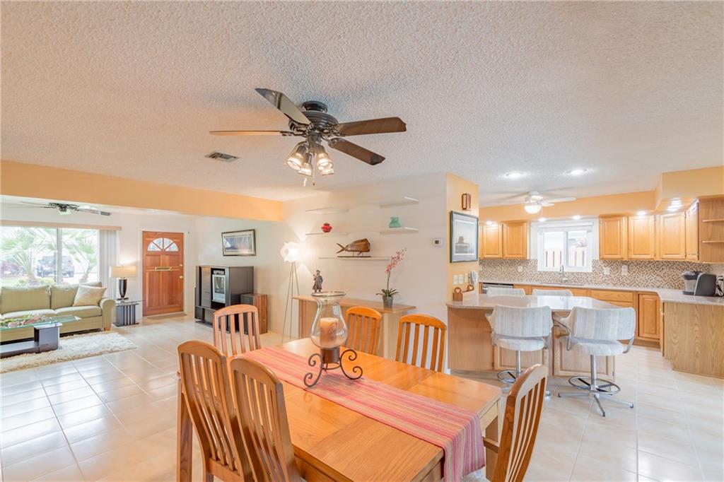MIDDLE RIVER MANOR - Residential
