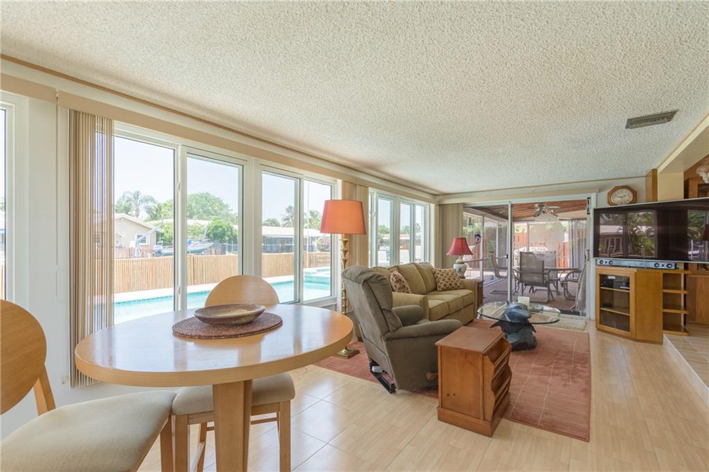 MIDDLE RIVER MANOR - Residential