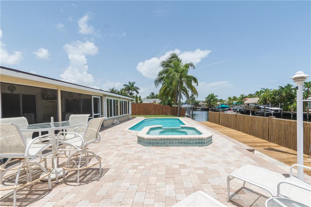 MIDDLE RIVER MANOR - Residential