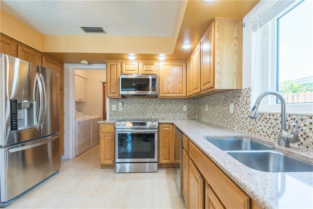 MIDDLE RIVER MANOR - Residential