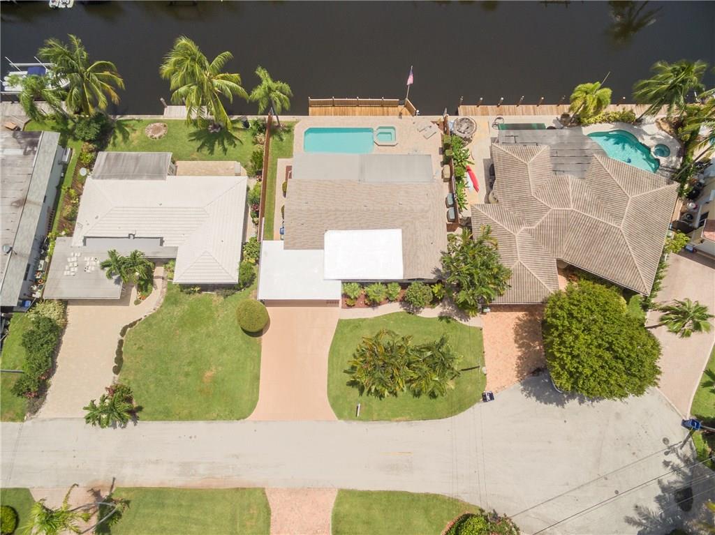 MIDDLE RIVER MANOR - Residential