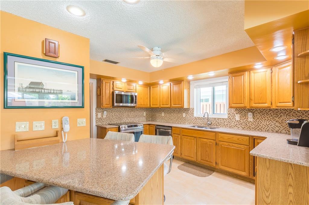 MIDDLE RIVER MANOR - Residential