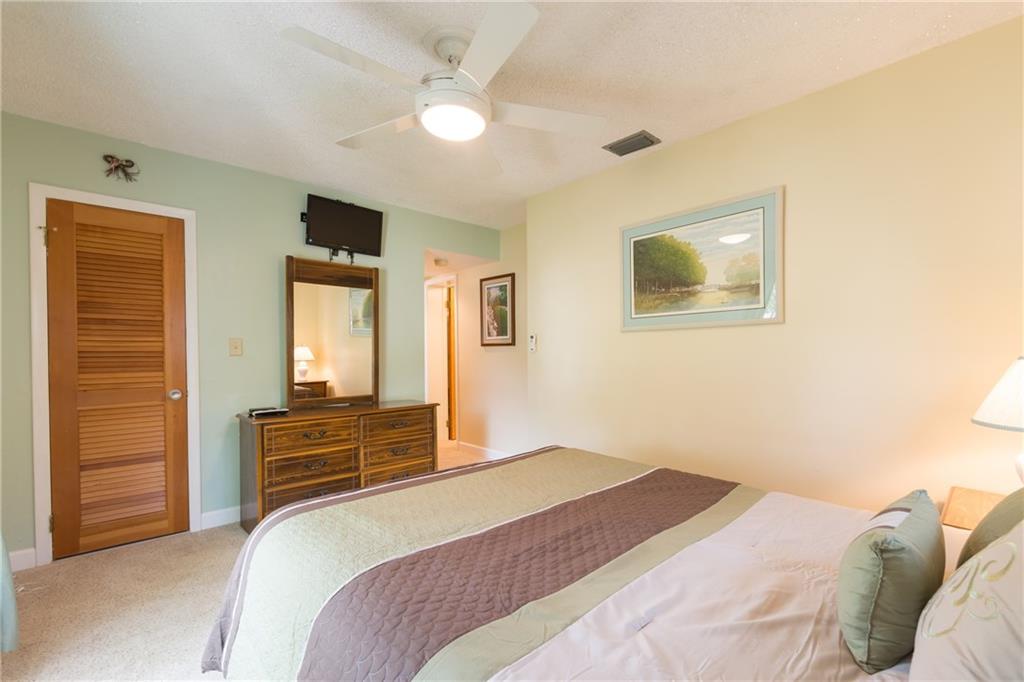 MIDDLE RIVER MANOR - Residential