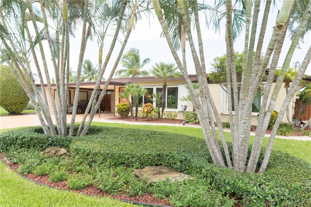 MIDDLE RIVER MANOR - Residential