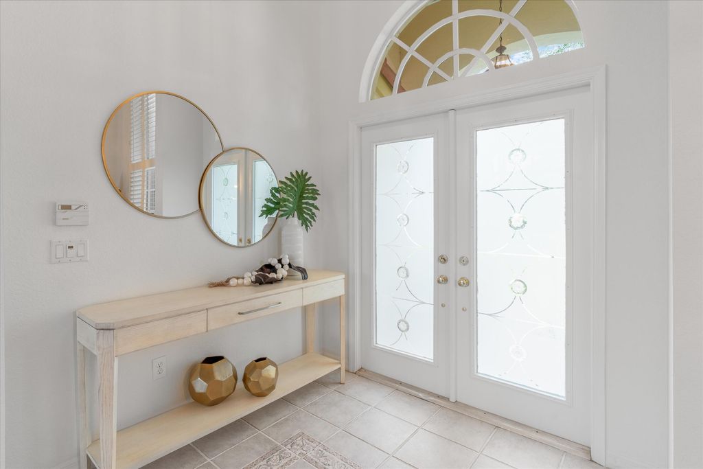 Photo of 2805 Hampton Circle E, Delray Beach, FL 33445 (MLS # B26002350)