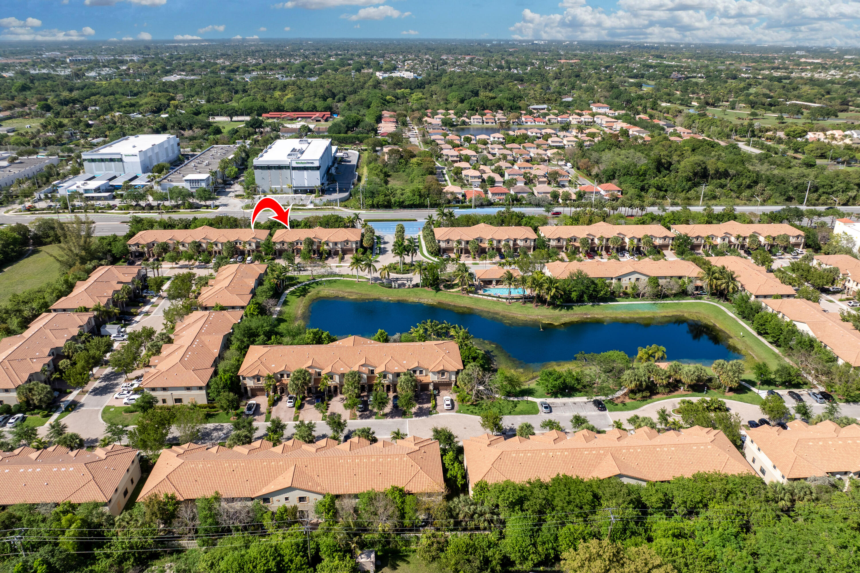 SIMONTON COURT - Residential