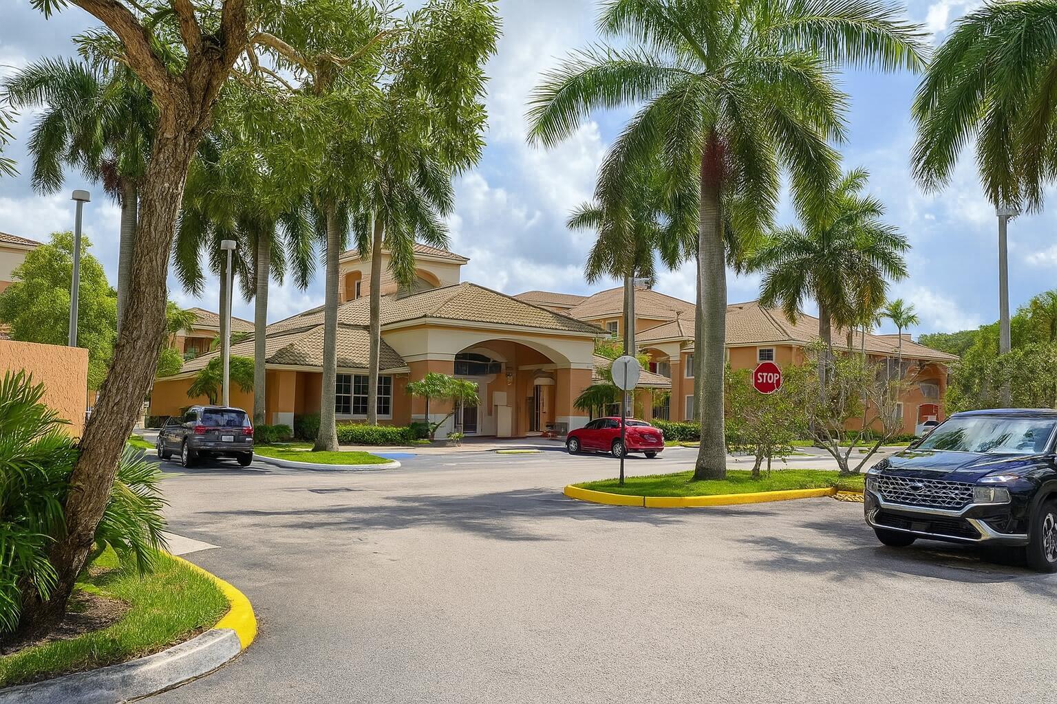 This 2 bedroom, 2 bathroom apartment offers a cozy, open-concept living space. Enjoy the convenience of an assigned parking spot and the simplicity of all-electric appliances. It's ideal for those seeking comfort and efficiency in a desirable location. Don't miss this opportunity to make it your new home!