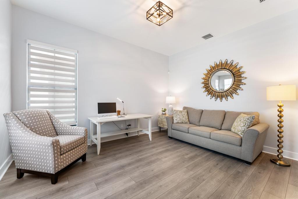 ALTON NEIGHBORHOOD - Residential