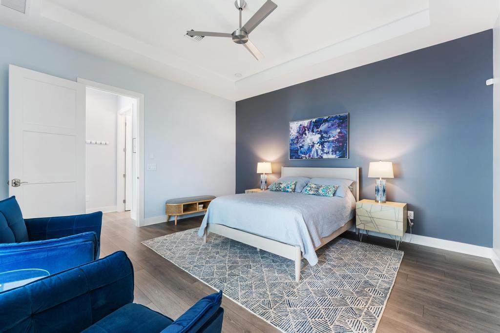 ALTON NEIGHBORHOOD - Residential