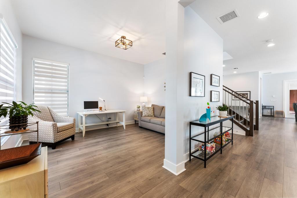 ALTON NEIGHBORHOOD - Residential