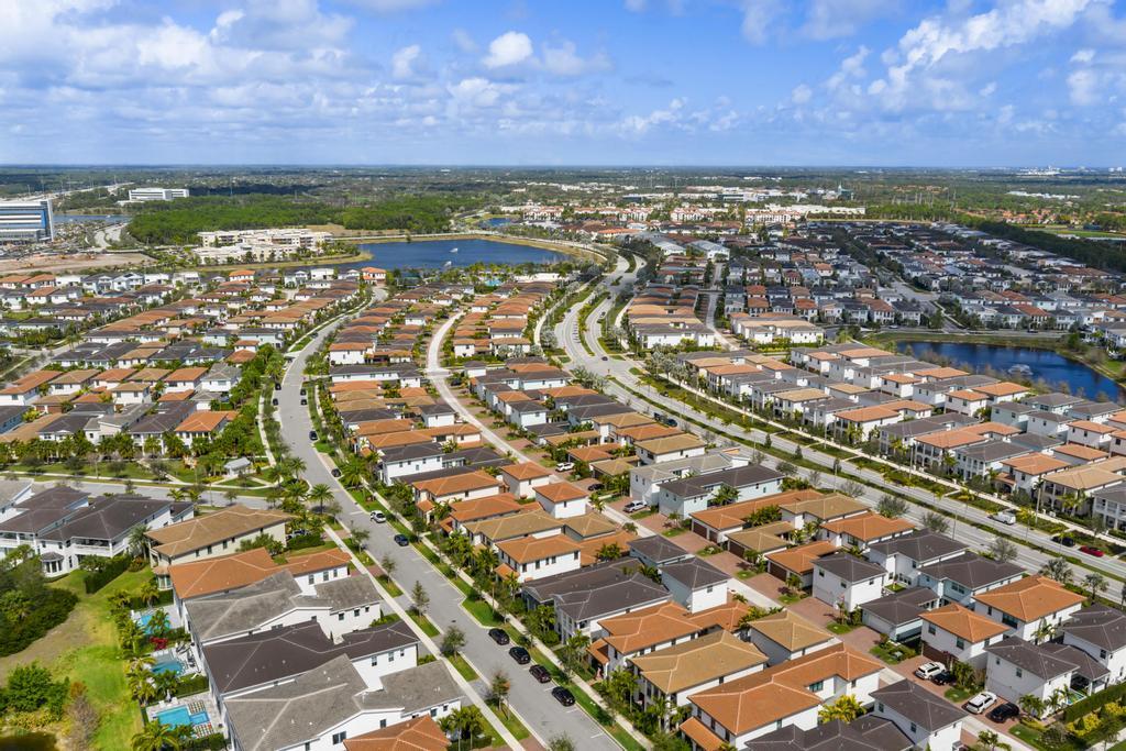 ALTON NEIGHBORHOOD - Residential