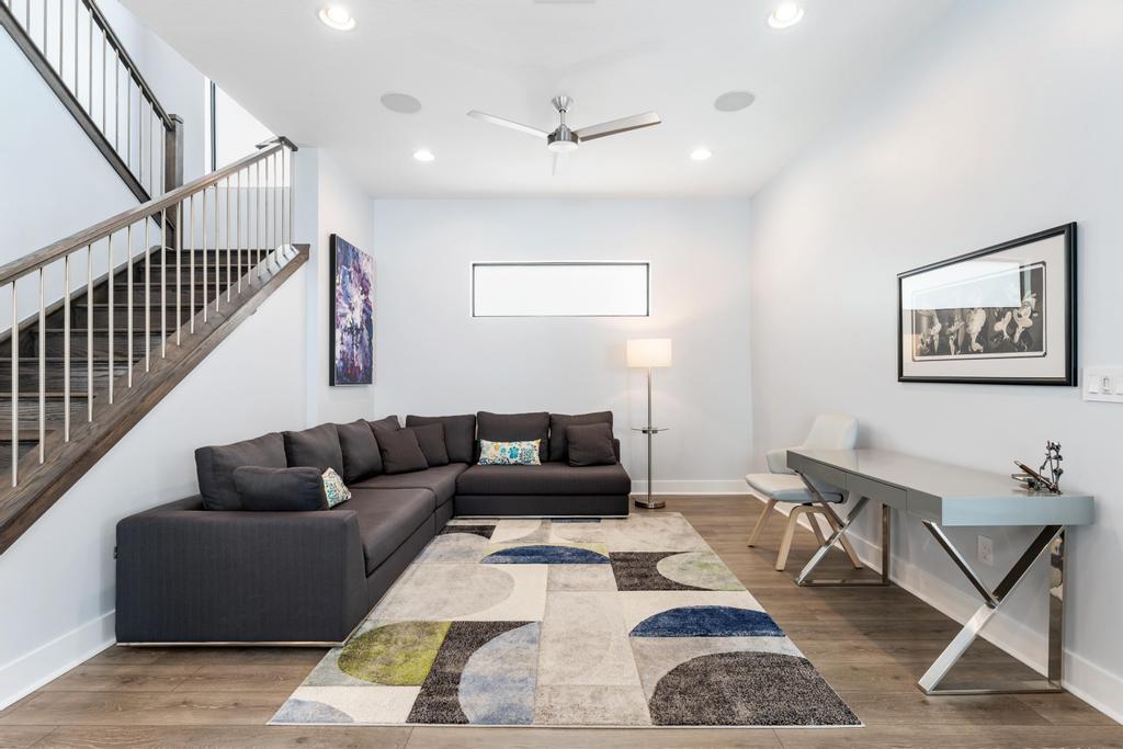 ALTON NEIGHBORHOOD - Residential