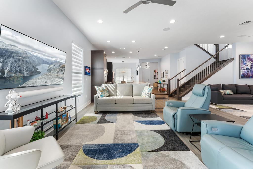 ALTON NEIGHBORHOOD - Residential