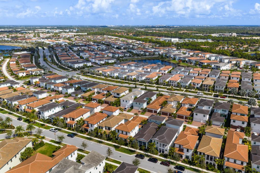 ALTON NEIGHBORHOOD - Residential