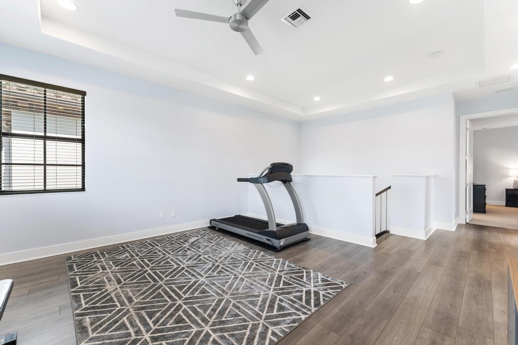 ALTON NEIGHBORHOOD - Residential