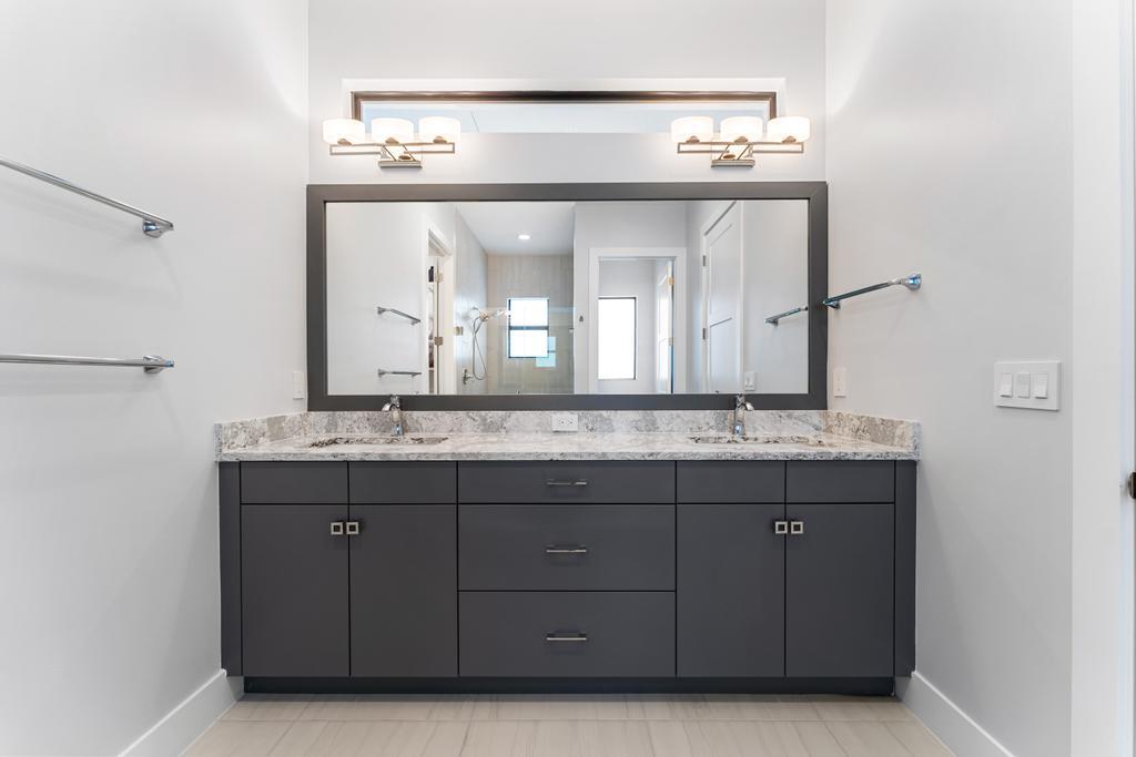 ALTON NEIGHBORHOOD - Residential