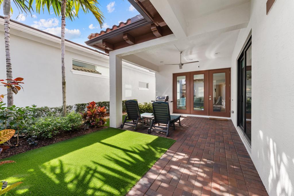 ALTON NEIGHBORHOOD - Residential